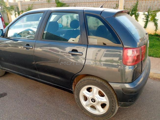 Seat Ibiza Essence Manuelle 2000 à Temara