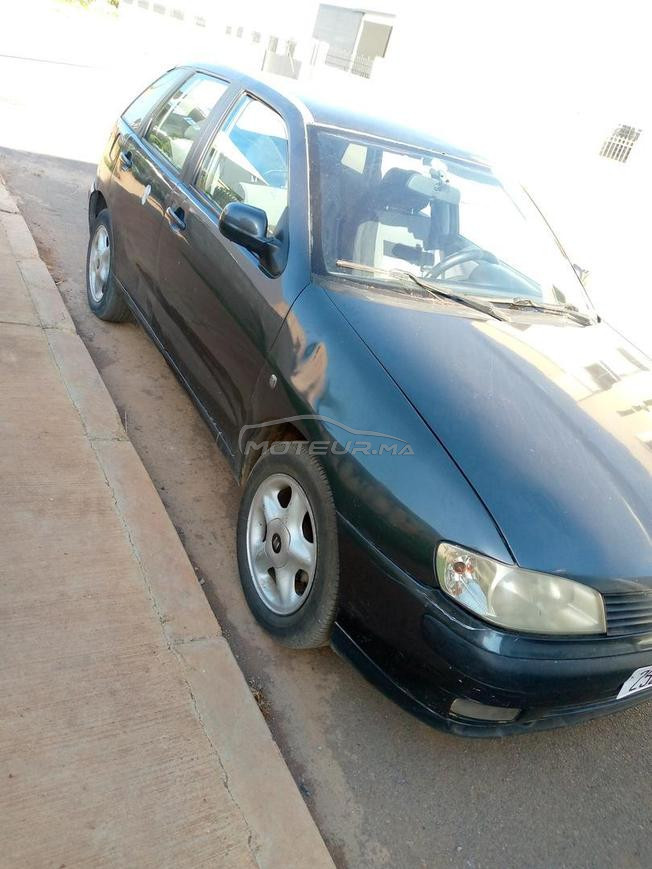 Seat Ibiza Essence Manuelle 2000 à Temara