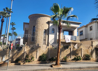 فيلا فاخرة مفروشة في قلب المدينة ❤️