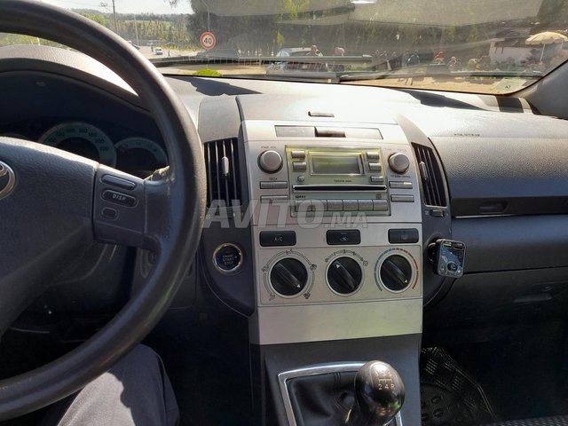 toyota corolla verso 