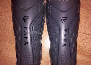 Protège-tibias de foot FAFA – Urgent à vendre 