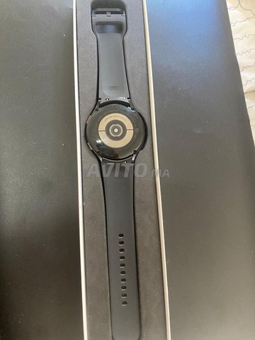 Montre galaxy watch 4