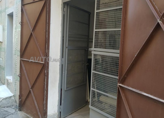 Local à louer, commerce et service, 25 M²,