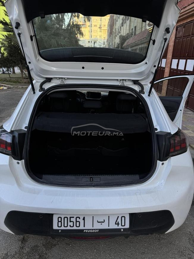 puegot 208 