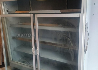 تلاجة محل تجاري