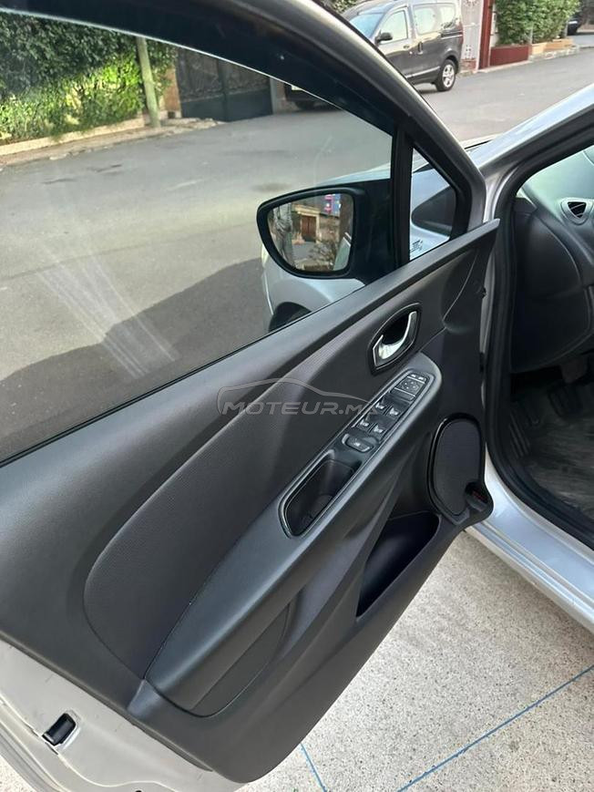 clio 4 autoumatique Tt options