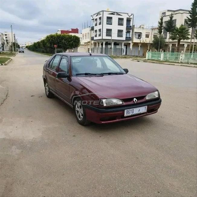 Renault 19 en bon état 