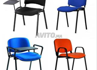 Chaise iso avec écritoire