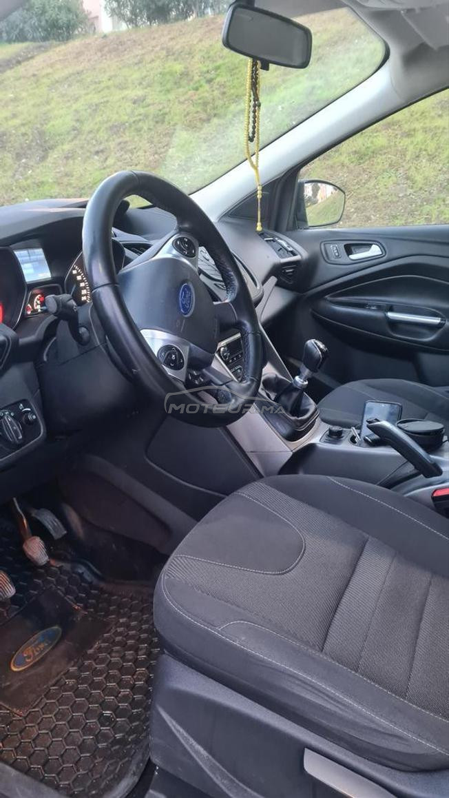 Ford Kuga premiere main 2015