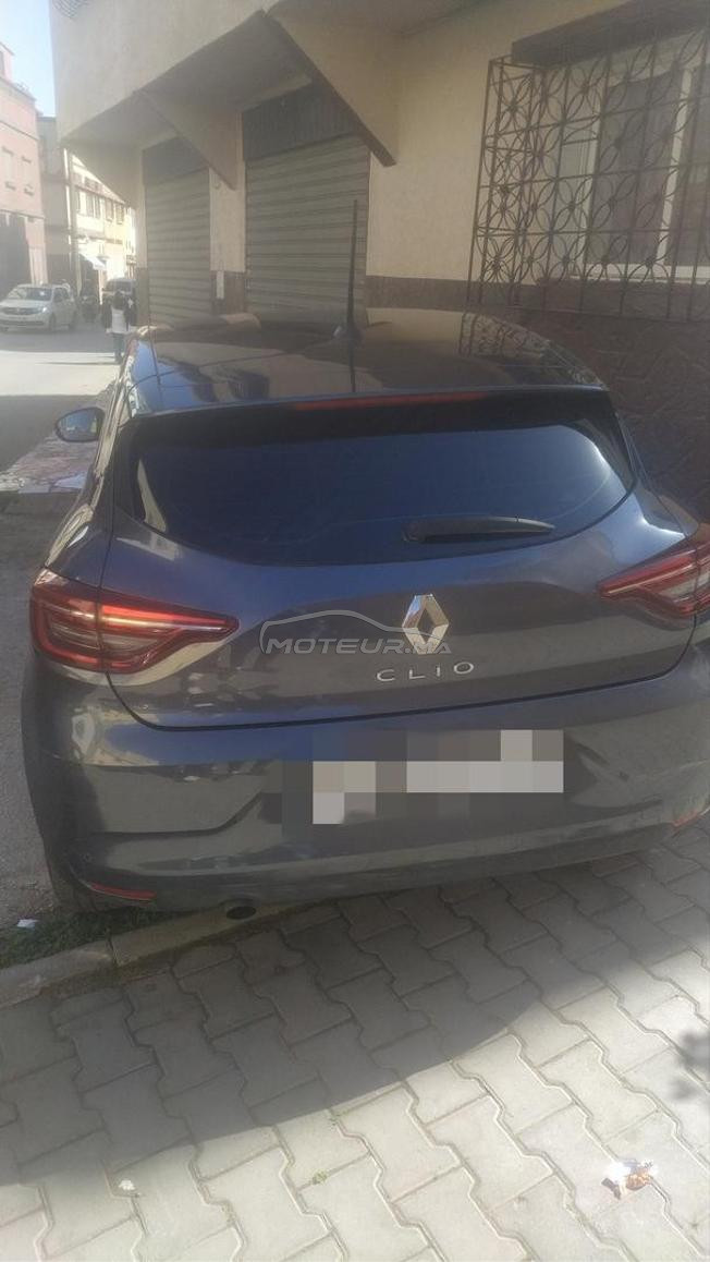 Renault Clio Essence Manuelle 2022 à Kénitra