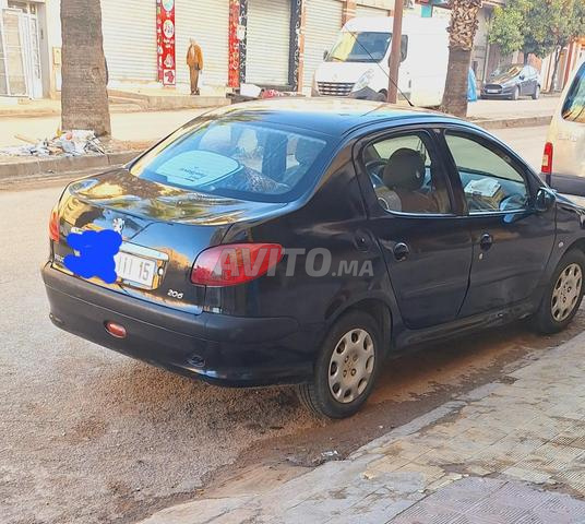 Peugeot 206 Essence Manuelle 2010 à Fès