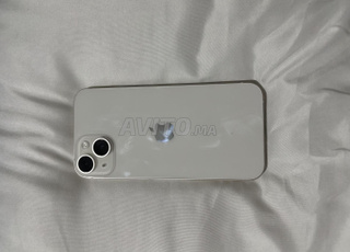 iPhone 14 avec coque et incassable inclues 