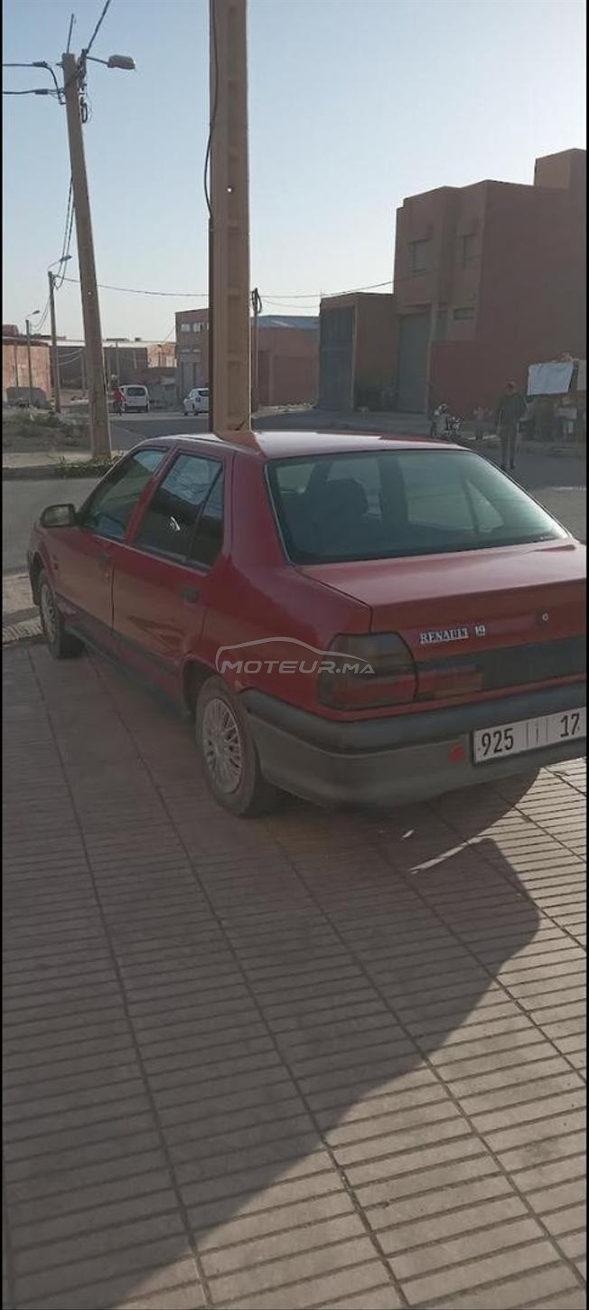 Renault 19
