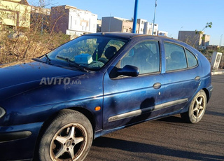 Mégane 1 giga.moteur 1.9 DTI avec turbo Centralisé