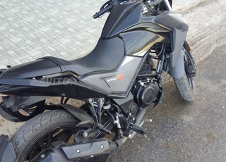 sym 125 دراجة نارية 