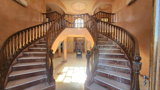 Luxueuse villa à ne pas rater, prix négociable 