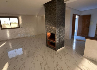 Triplex neuf en location 