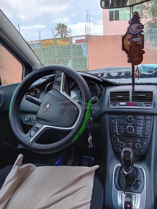 Opel Meriva Diesel Manuelle 2011 à Khouribga