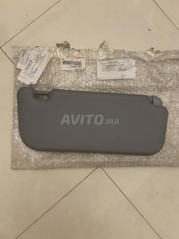 Par soleil gauche pour Toyota Yaris