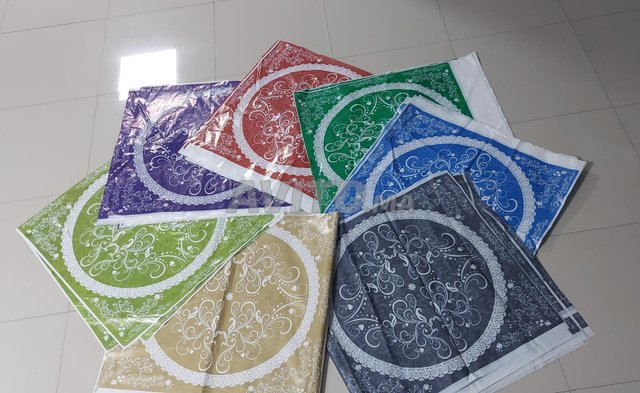  Nappe En Plastique   مفارش المائدة البلاستيكية