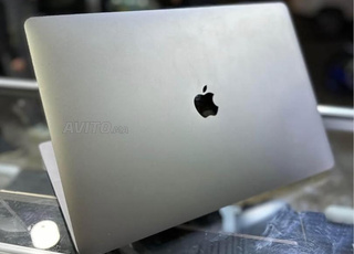 MacBook Pro 2017 Touch-Bar Core i7 16Go 512SSD