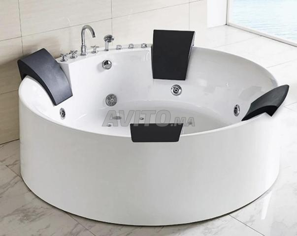 Jacuzzi 4 personnes 1800x1800x580