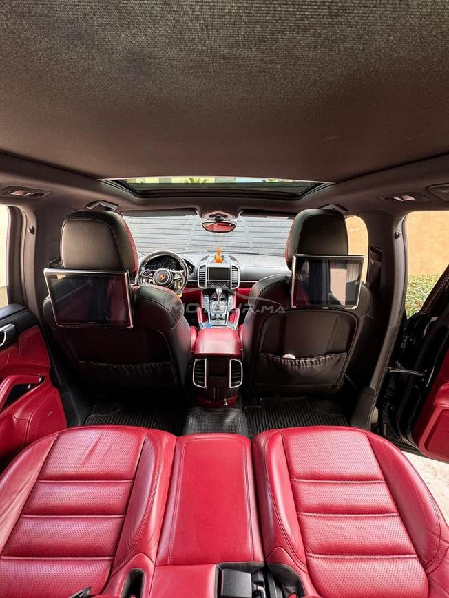porsche cayenne 2016