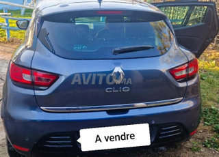 Clio a vendre 