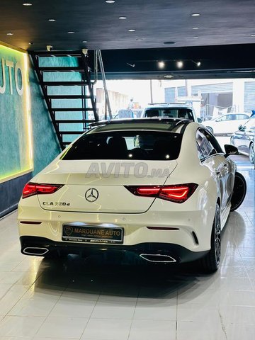 Mercedes Classe CLA 220 pack AMG 