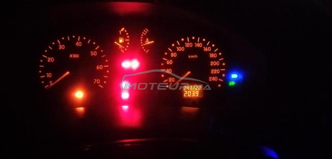 clio 2 essence