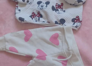 ملابس جيدة جدا للرضع 