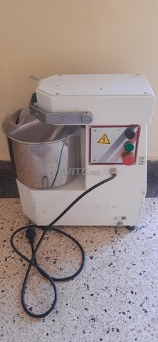 Pétrin Professionnel à Spiral fixe 45L