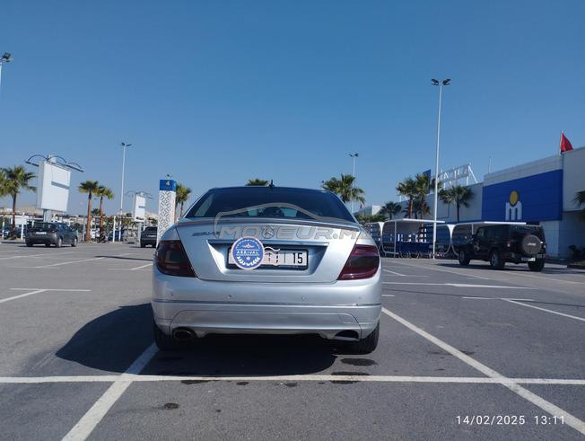 Mercedes-Benz 220 Diesel Manuelle 2009 à El Jadida