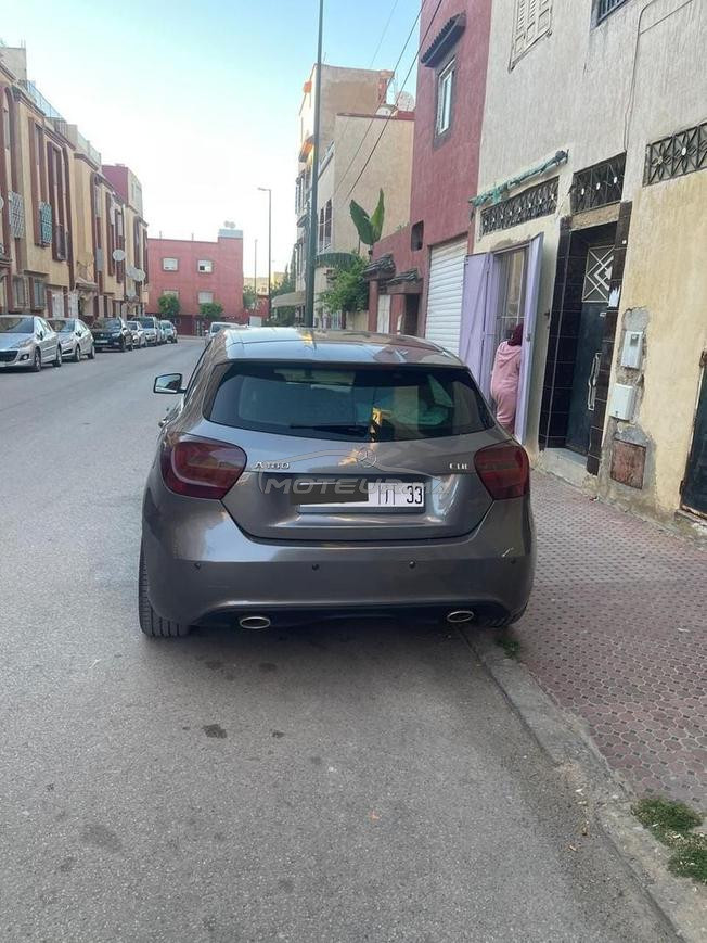mercdes A180 encore neuf