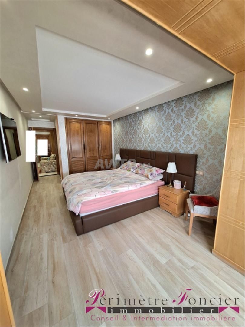 MAARIF PRES TWIN BEL APPARTEMENT A VENDRE 150 m²