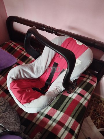 siège voiture d'enfant