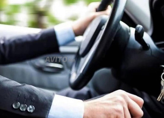 ابحت عن عمل في مجال السياقة 