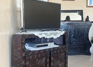 اثاث منزلي كامل من الخشب البربري