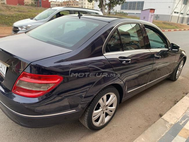 Mercedes-Benz 220 Diesel Automatique 2009 à Rabat