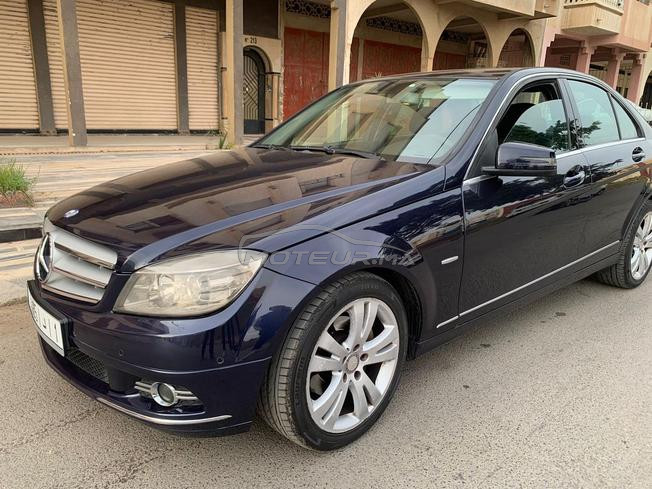 Mercedes-Benz 220 Diesel Automatique 2009 à Rabat