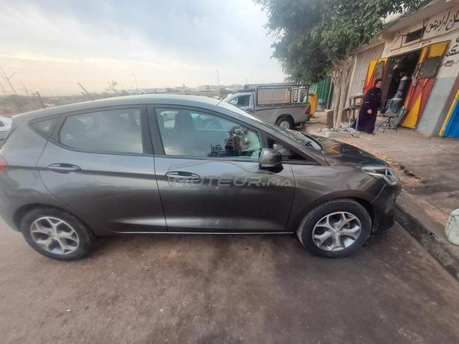 سيارة عامرة  نقية ومليحة 