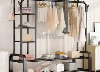 علاقة الملابس 