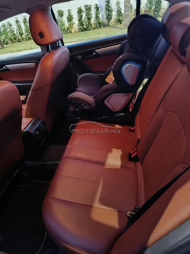 voiture très bon état 