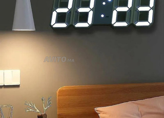 ساعة ضوئية ذكية