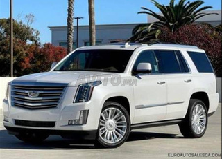 Cadillac Escalade Essence Automatique 2016