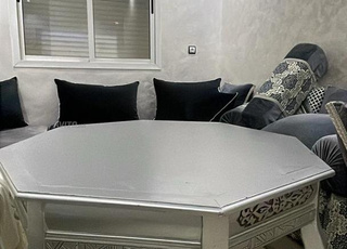 Table en shouk en très bon état 