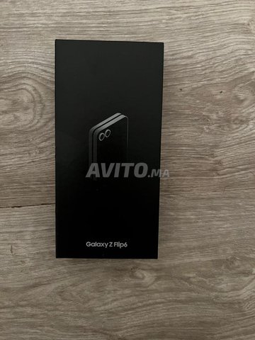  Samsung Z Flip 6 - 512GB - Neuf Scellé  