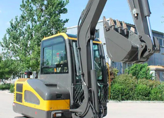 MINI PELLE SUR ROUES DE 4 Tonnes 8 avec GARANTIE