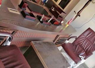 🔹 مكتب رئاسي فاخر