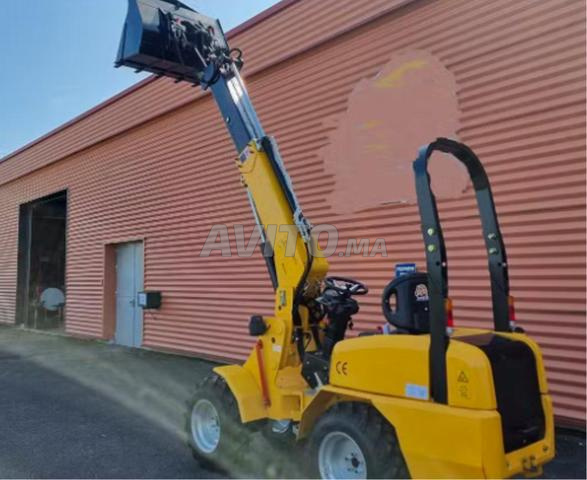 Mini-chargeur télescopique CT180